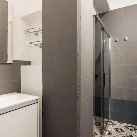 Apartment Da Mauro Sui Navigli Bilocale Vista Darsena Milan